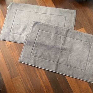Brooklinen graphite Bath Rugs Duo